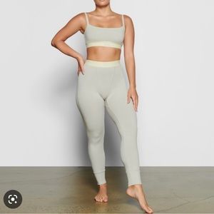 COPY - Skims Cotton Leggings Talc